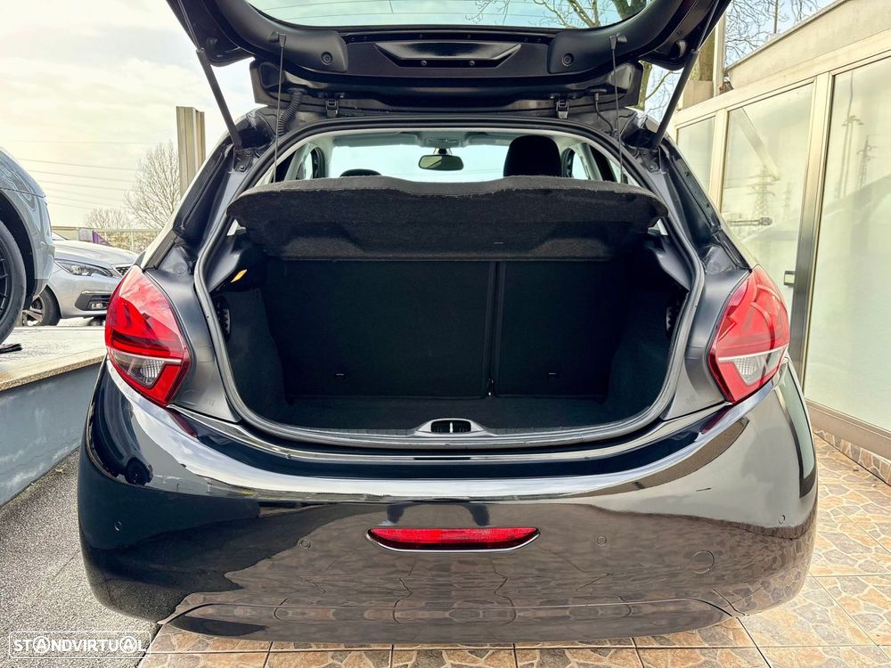 Peugeot 208 1.2 PureTech Style - 5