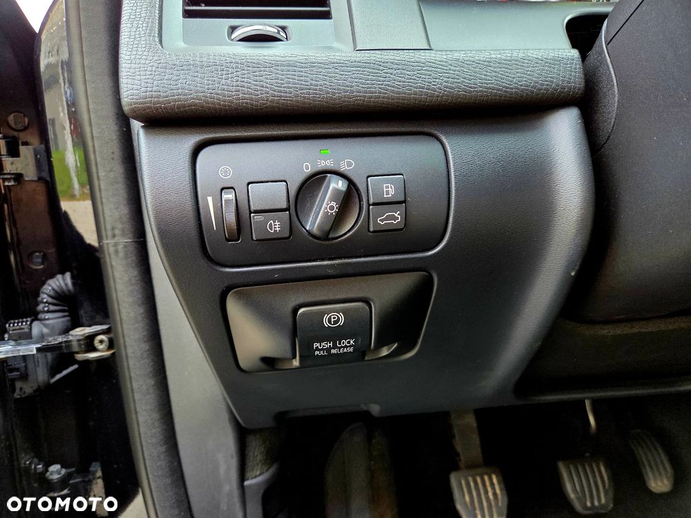 Volvo XC 60 DRIVe Momentum - 17