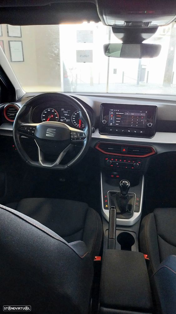 SEAT Arona 1.0 TSI FR - 32