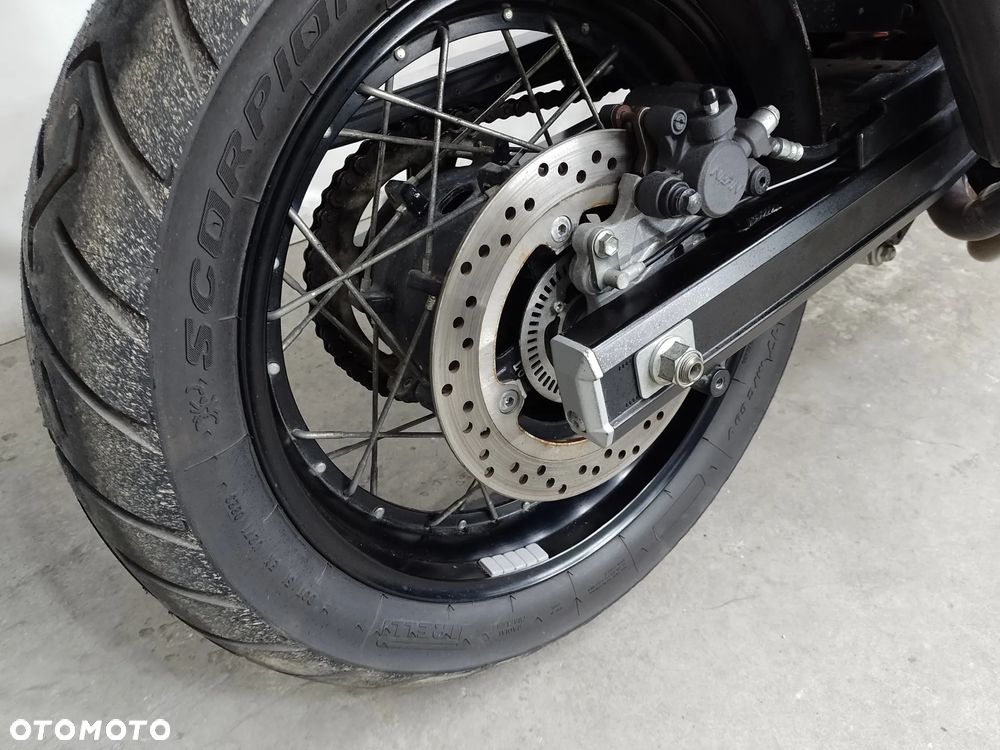 Suzuki V-STROM - 9