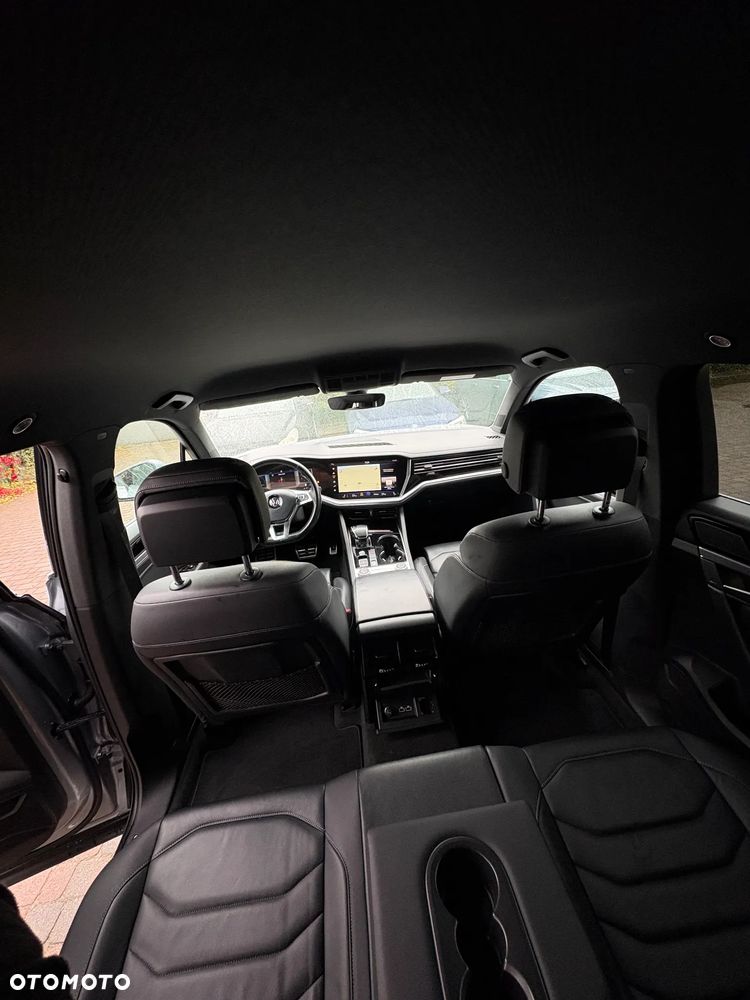 Volkswagen Touareg 3.0 V6 TDI SCR 4Mot R-Line - 10