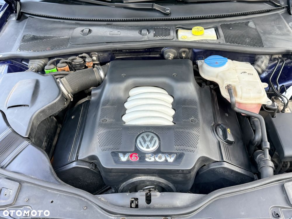 Volkswagen Passat - 2
