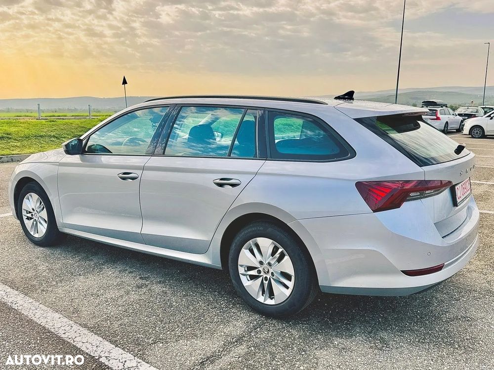 Skoda Octavia Combi 2.0 TDI Ambition - 13