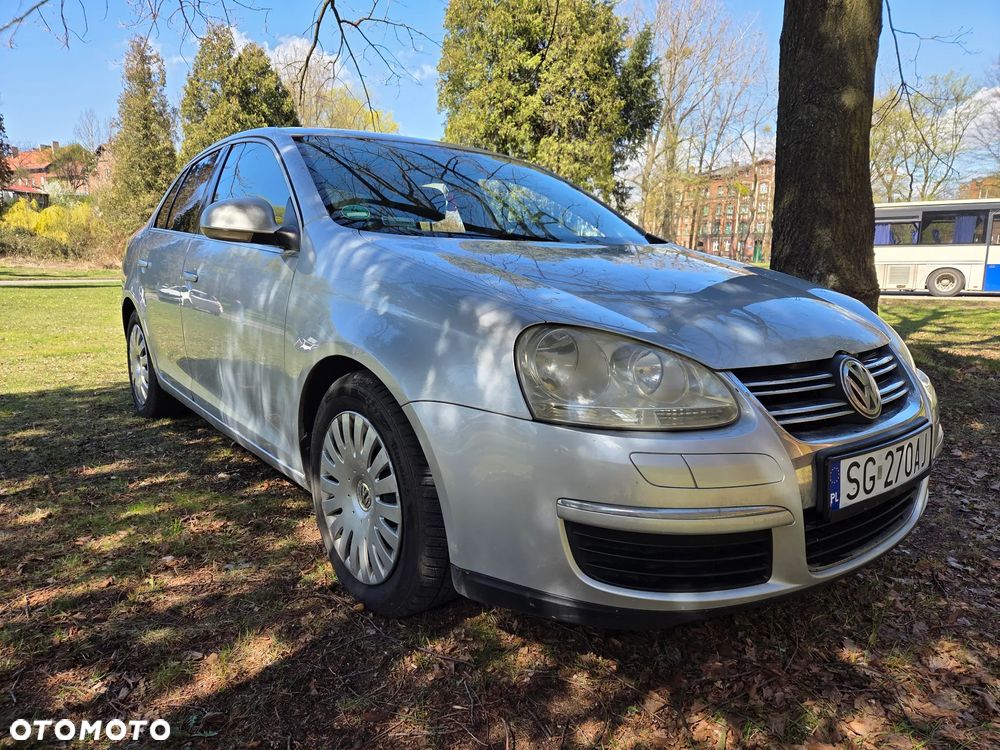 Volkswagen Jetta 1.9 TDI Comfortline - 2