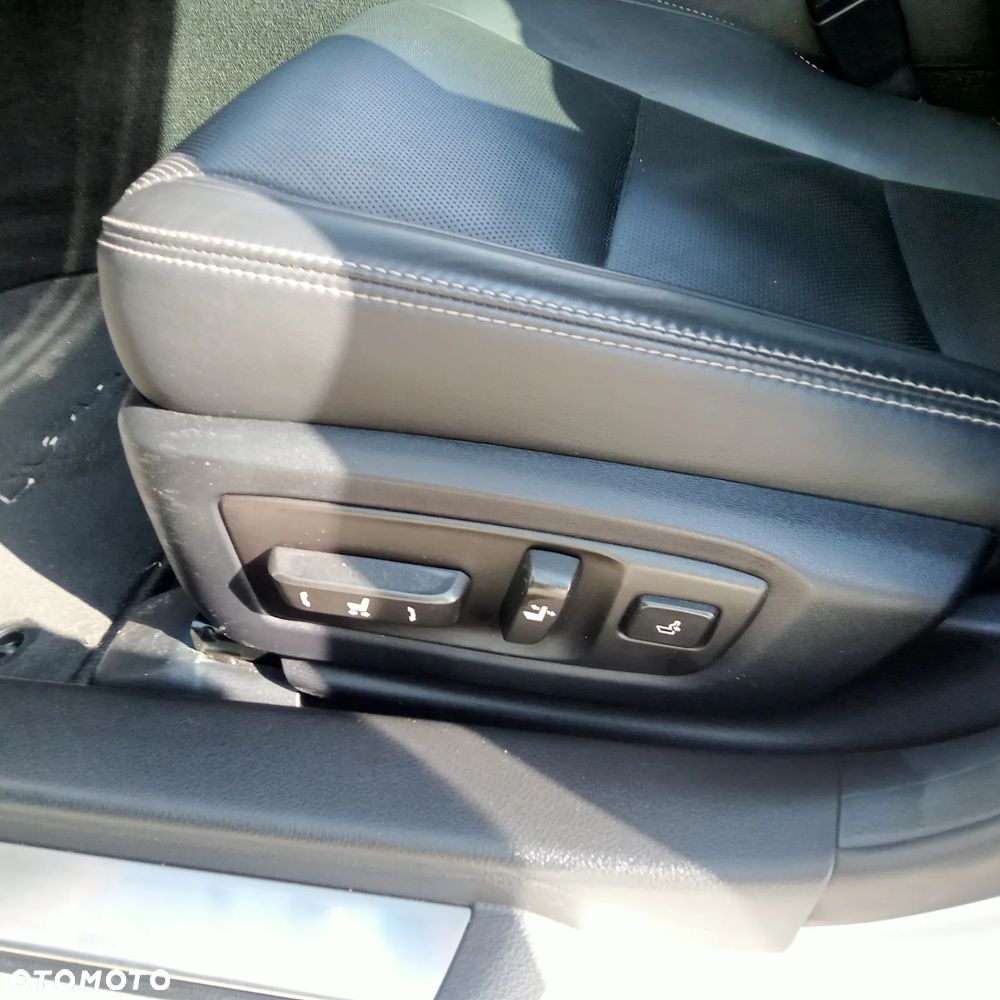 Lexus GS 200t / 300 Elegance - 16