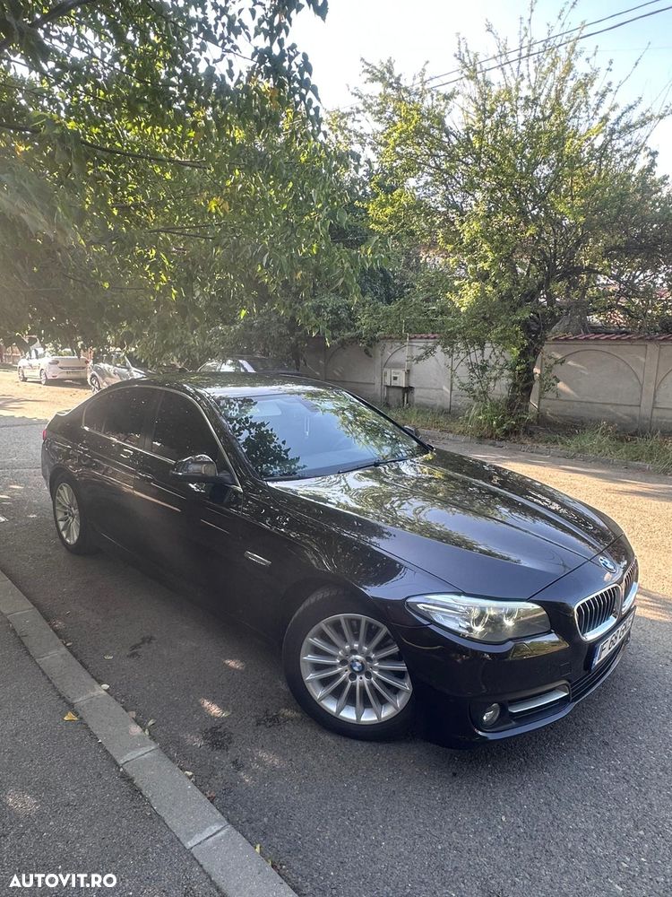 BMW Seria 5 520d AT - 32