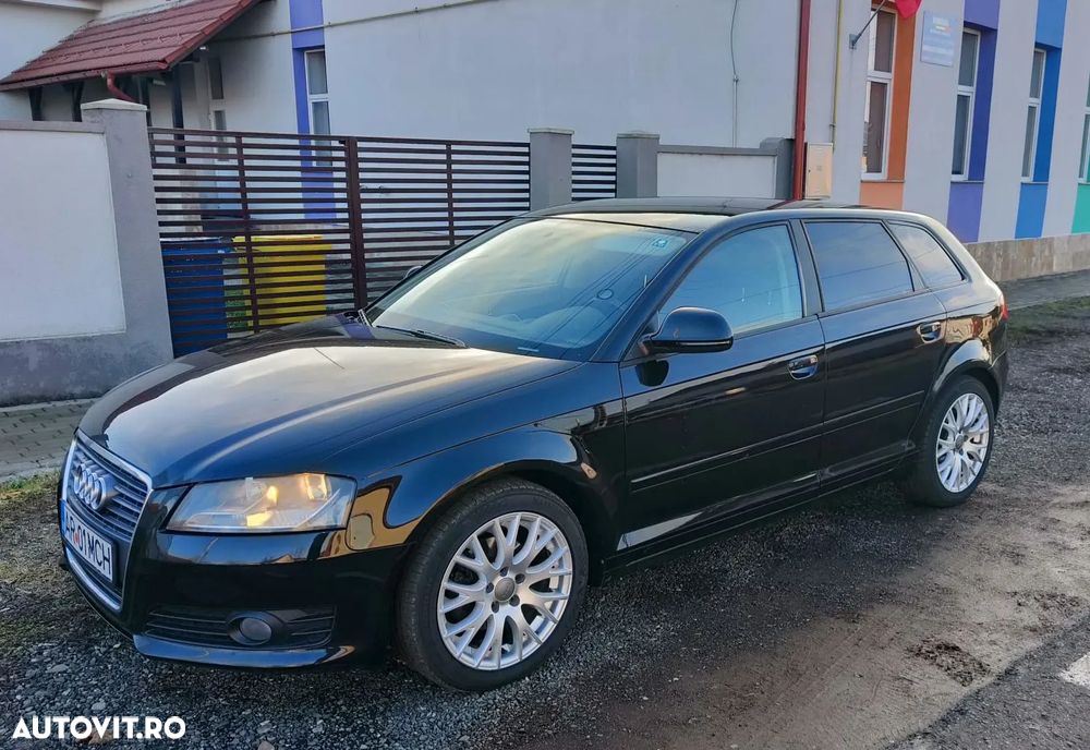 Audi A3 Sportback 1.8 TFSI Ambiente - 2