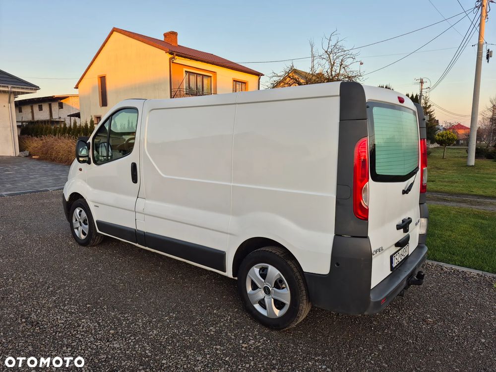 Opel Vivaro - 16