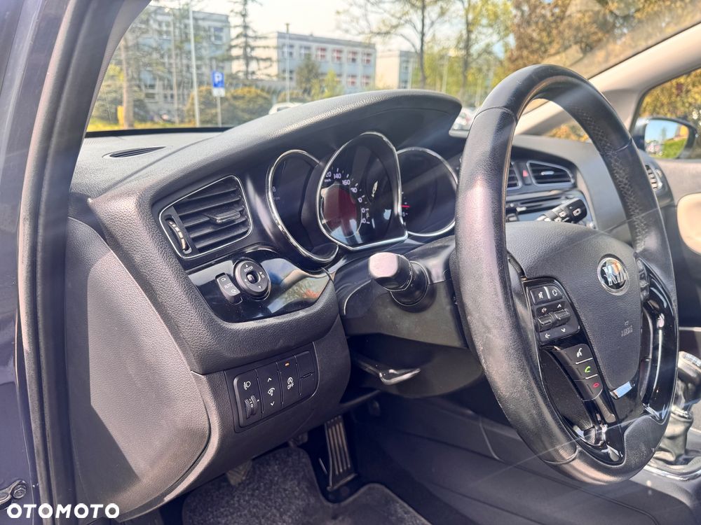 Kia Ceed 1.4 CVVT Attract plus - 10