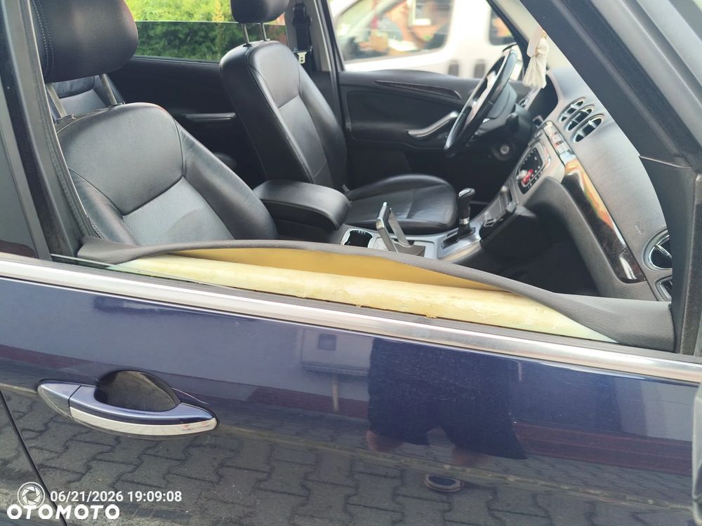 Ford Galaxy 2.0 TDCi Ghia - 14