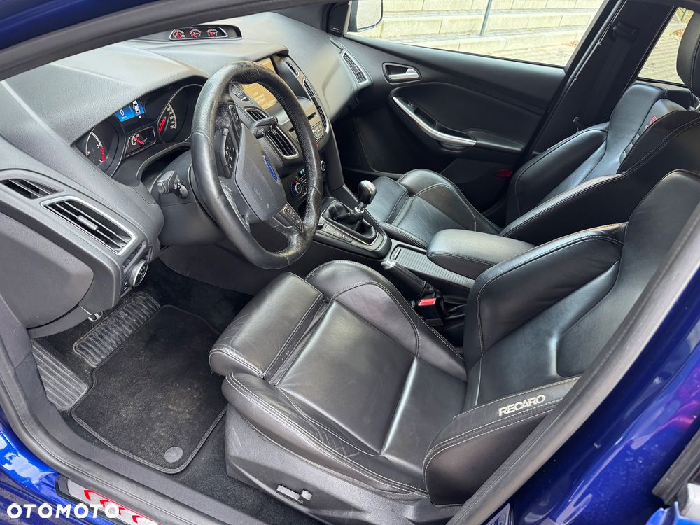 Ford Focus 2.0 TDCi ST - 25