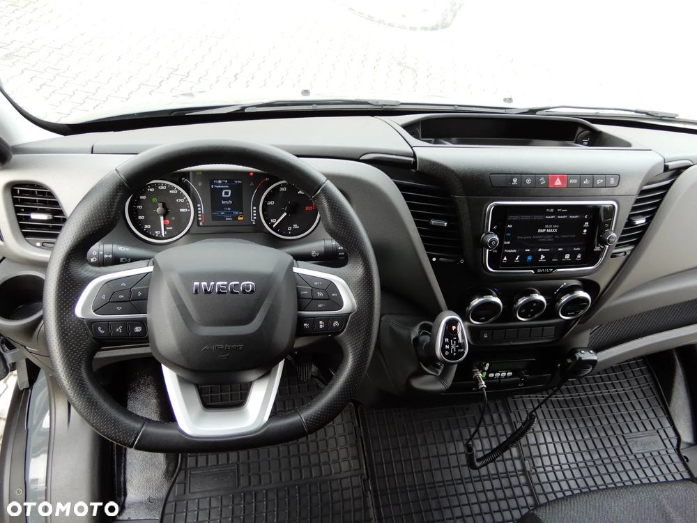 Iveco DAILY 50C18 Hi-Matic Firana Obustronna + Dach Suwany Skrzynia 6310 mm 12 Euro Palet Rozstaw Osi 4750 mm WZMACNIANY Full Opcja Wyposażenia GWARANCJA FABRYCZNA Stan Jak Nowy Gotowy Dostępny POLECAM - 34