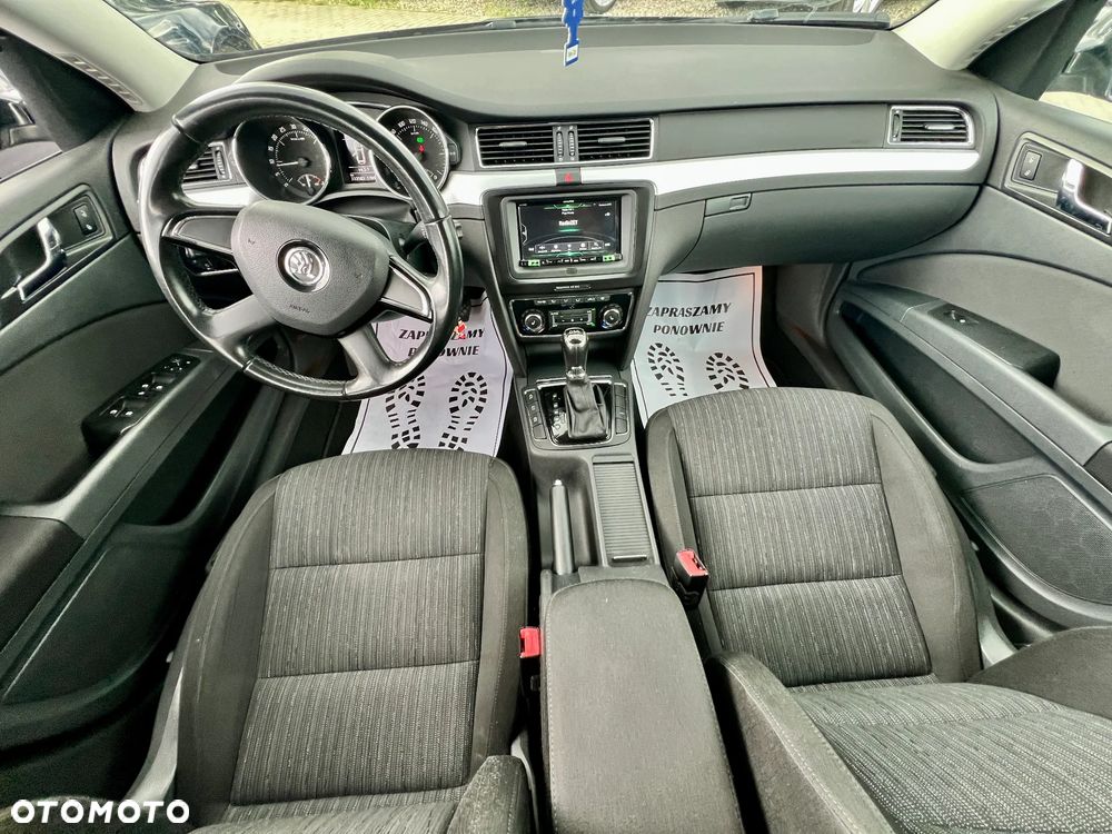 Skoda Superb 2.0 TDI Comfort DSG - 9