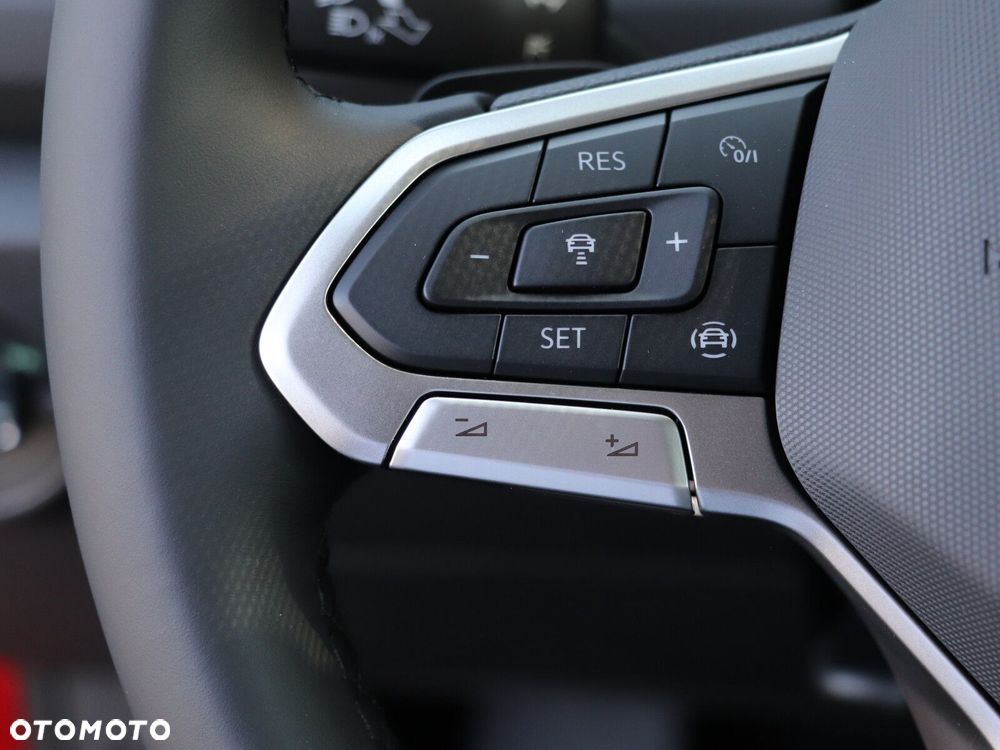 Volkswagen T-Roc - 22