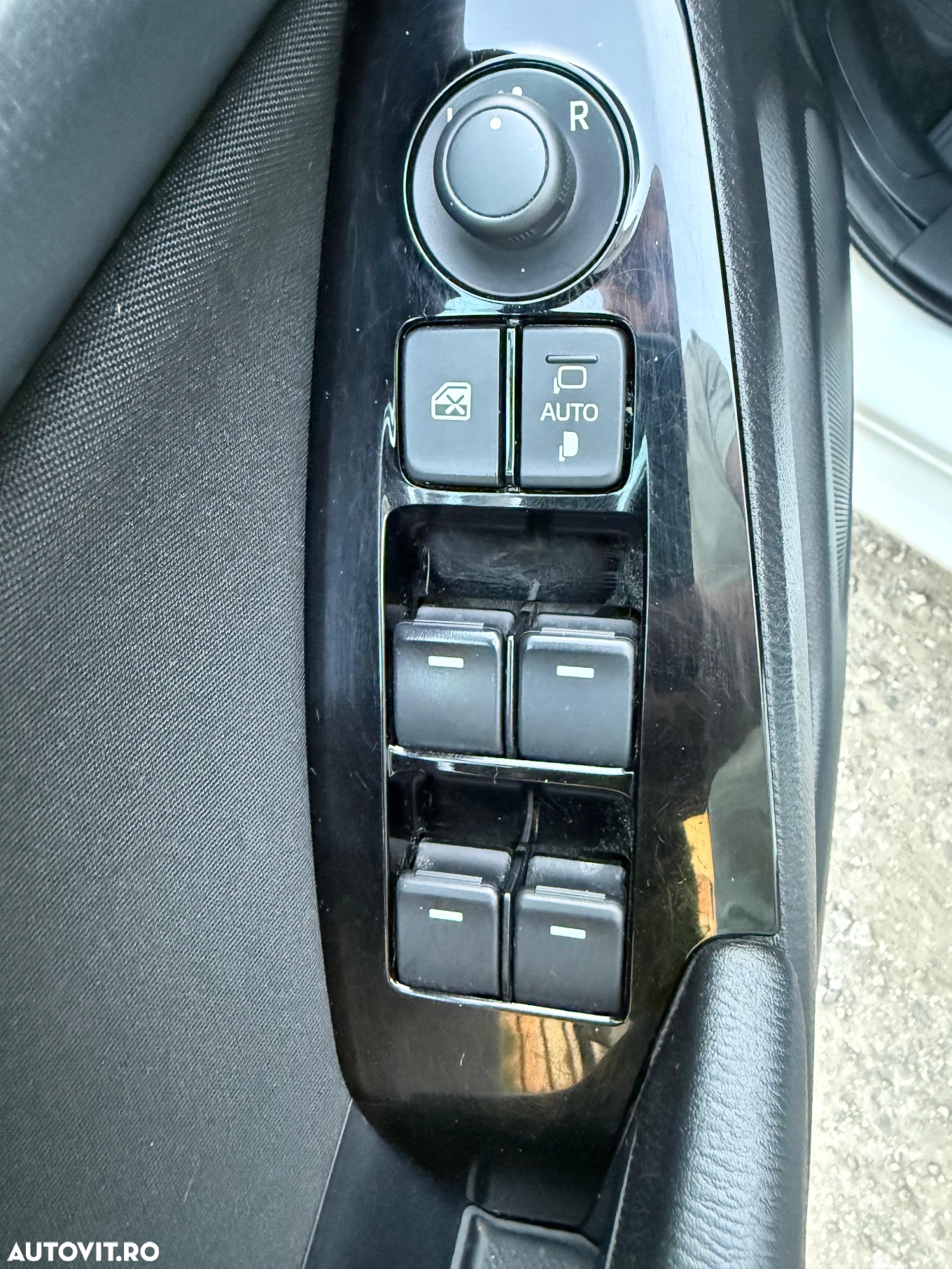 Mazda 3 SKYACTIV-G 120 Exclusive-Line - 19