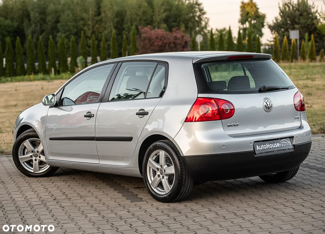 Volkswagen Golf - 8