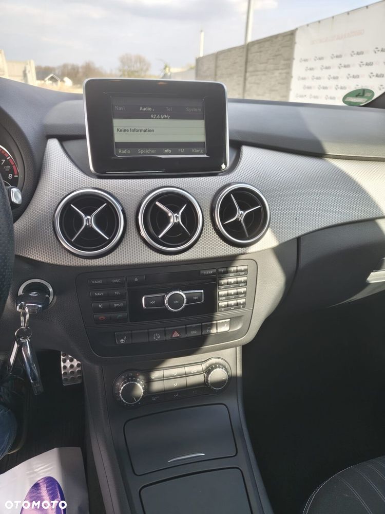 Mercedes-Benz Klasa B 200 Edition - 10