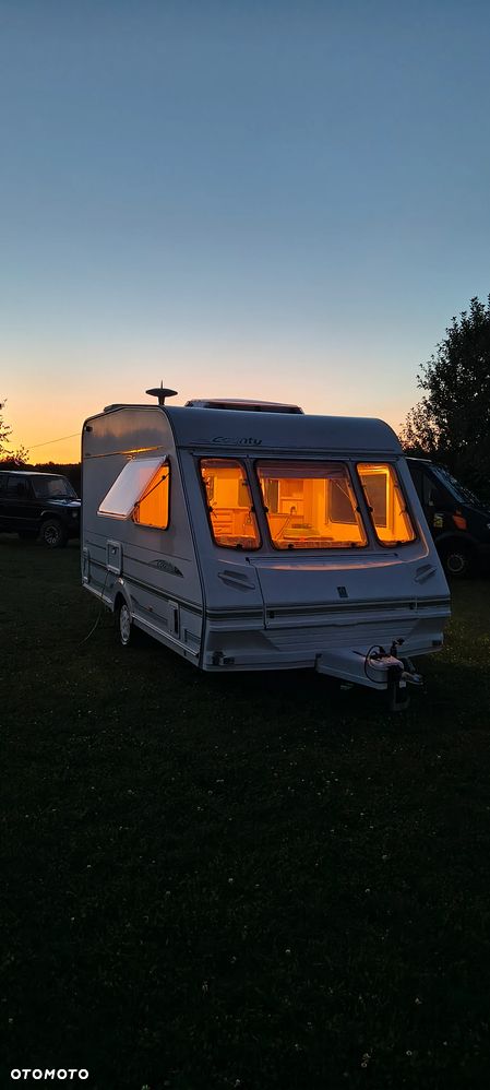 SWIFT Abbey DMC 900 kg  2-3 Osobowa - 8