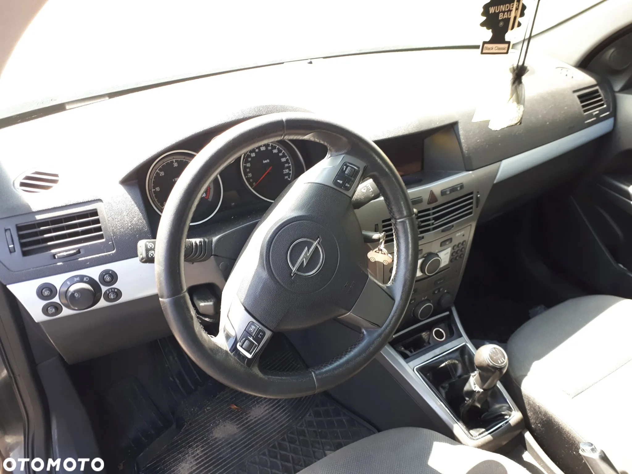OPEL ASTRA H III 04-06 KOMBI BŁOTNIK PRZÓD PRZEDNI PRAWY Z20R - 31