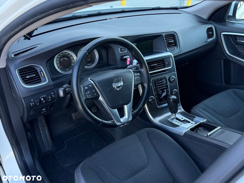 Volvo V60 - 8