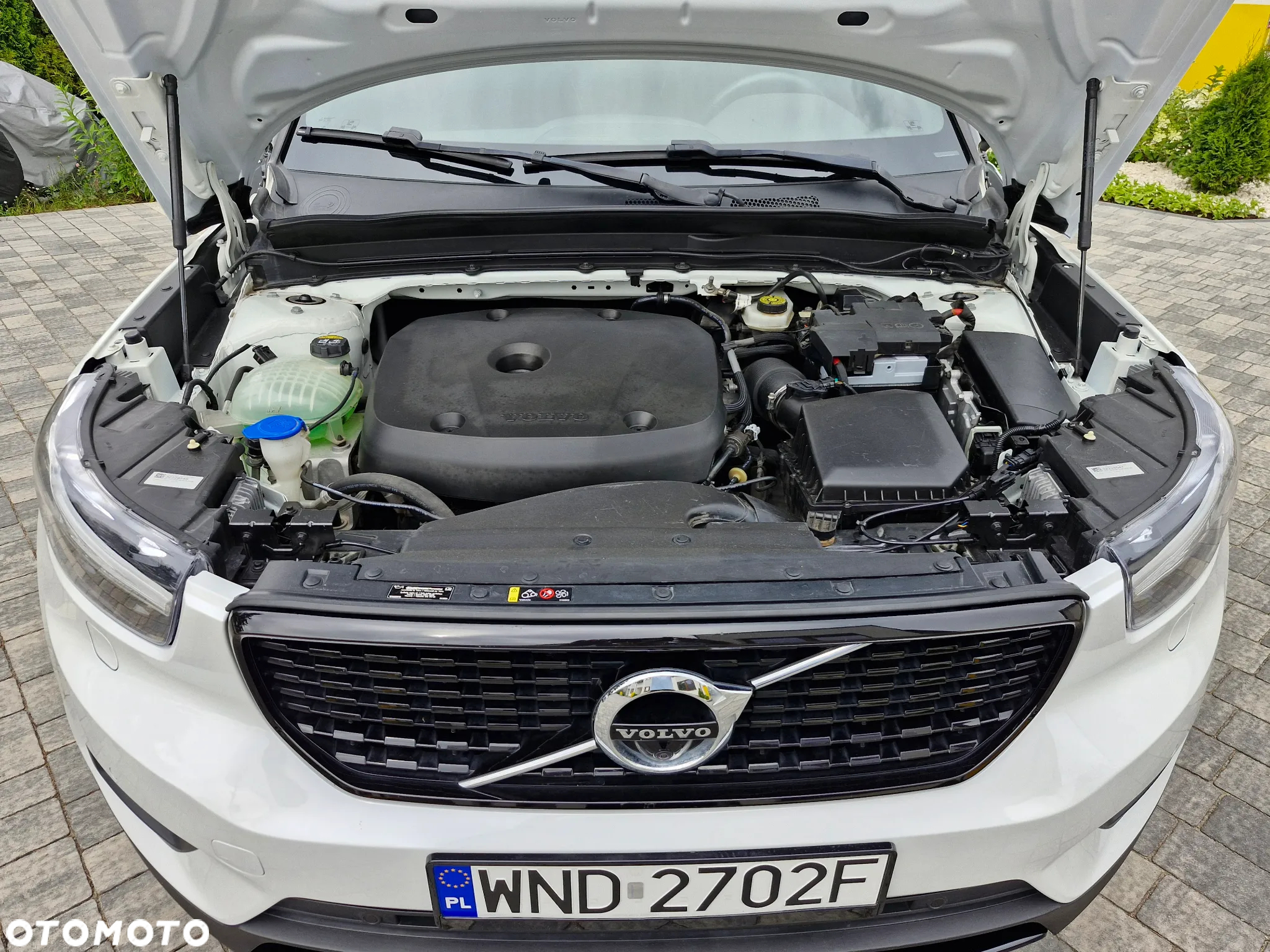 Volvo XC 40 T5 AWD R-Design - 27