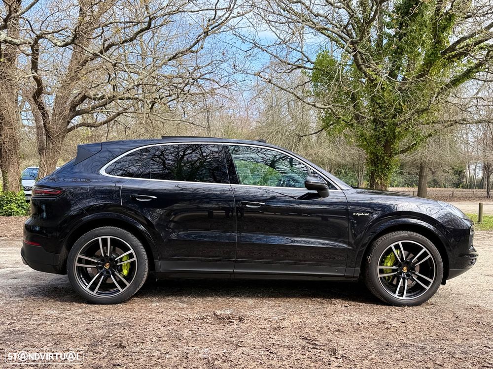 Porsche Cayenne E-Hybrid - 5