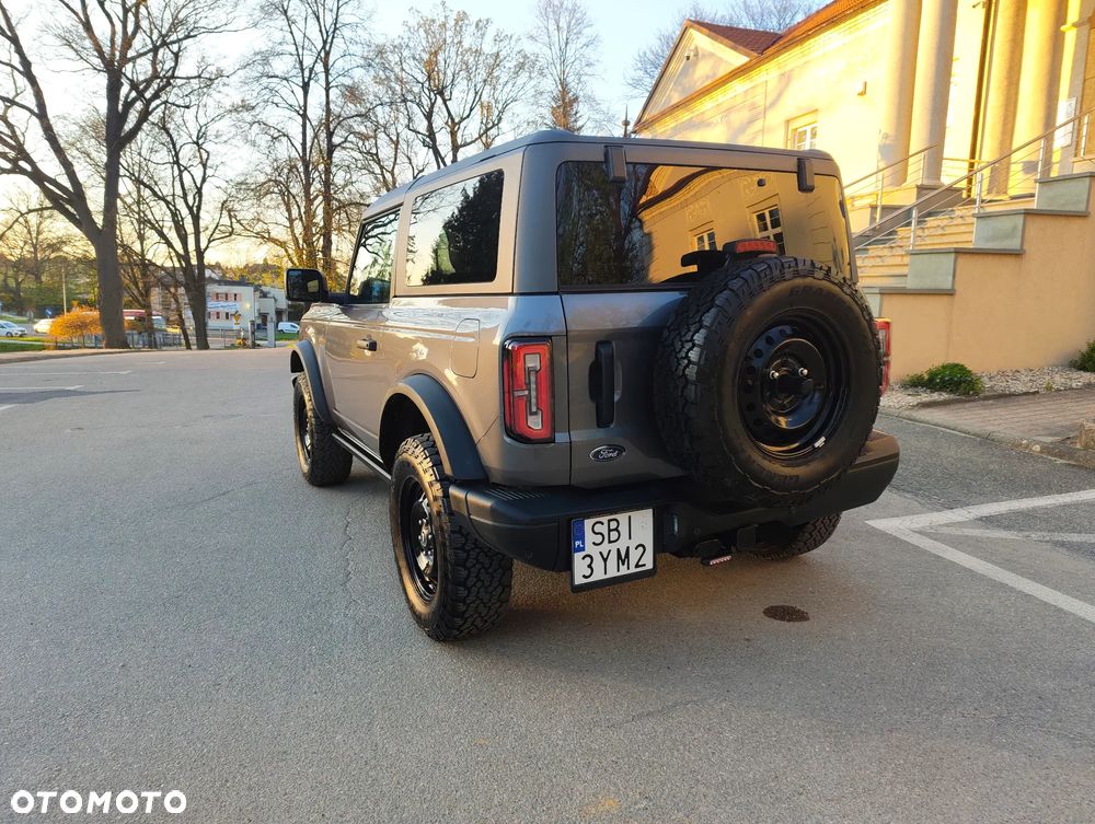 Ford Bronco - 15