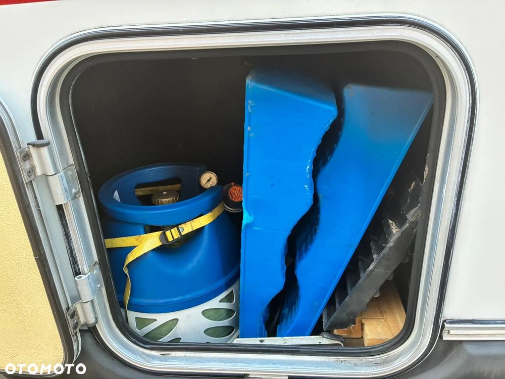 Volkswagen T4 KARMANN GIPSY - 10