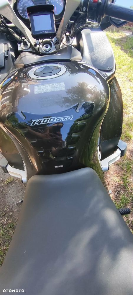 Kawasaki GTR - 9