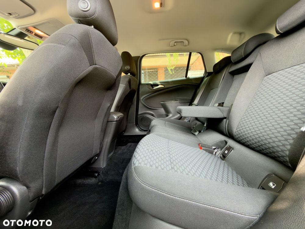 Opel Astra 1.4 Turbo Active - 19