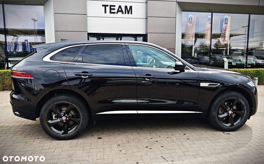 Jaguar F-Pace - 15