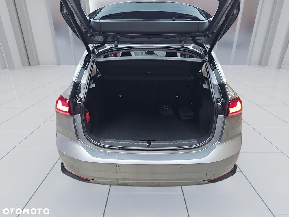 BMW Seria 2 218i - 20