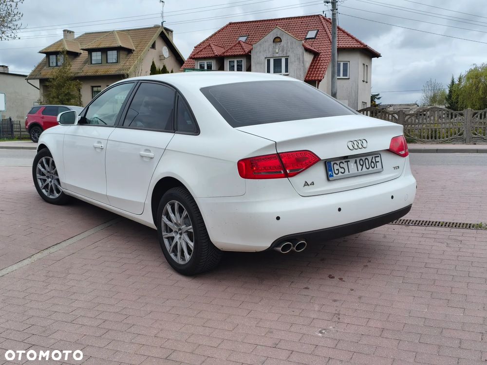 Audi A4 Avant 2.0 TDI - 10