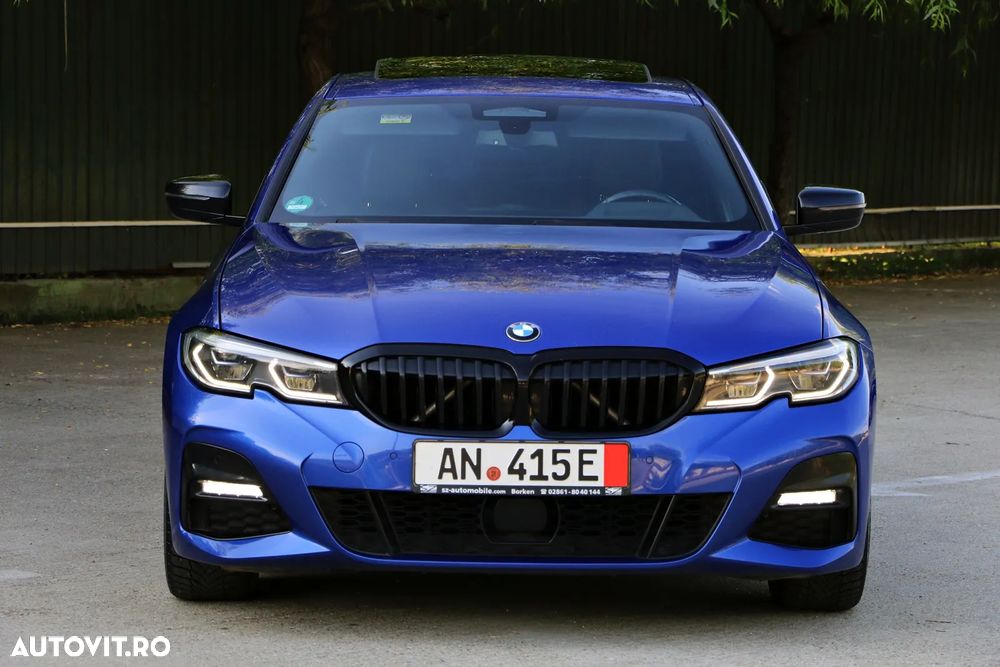 BMW Seria 3 330i Aut. M Sport - 13