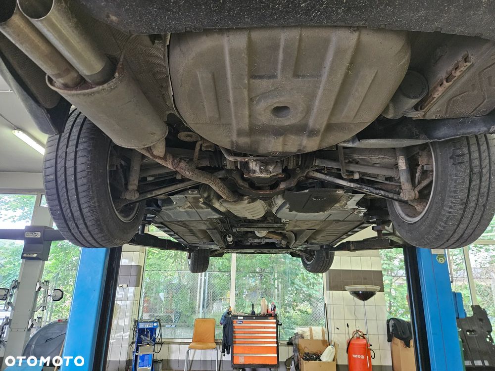 BMW Seria 3 - 32