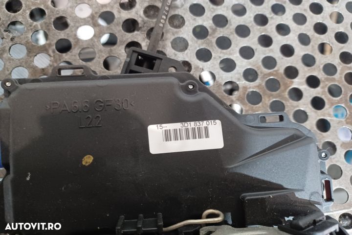 Broasca usa fata stanga 3D1837015 Volkswagen VW Golf 5 [2003 - 2009] - 3