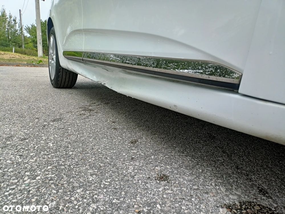 Renault Clio TCe 90 TECHNO - 11