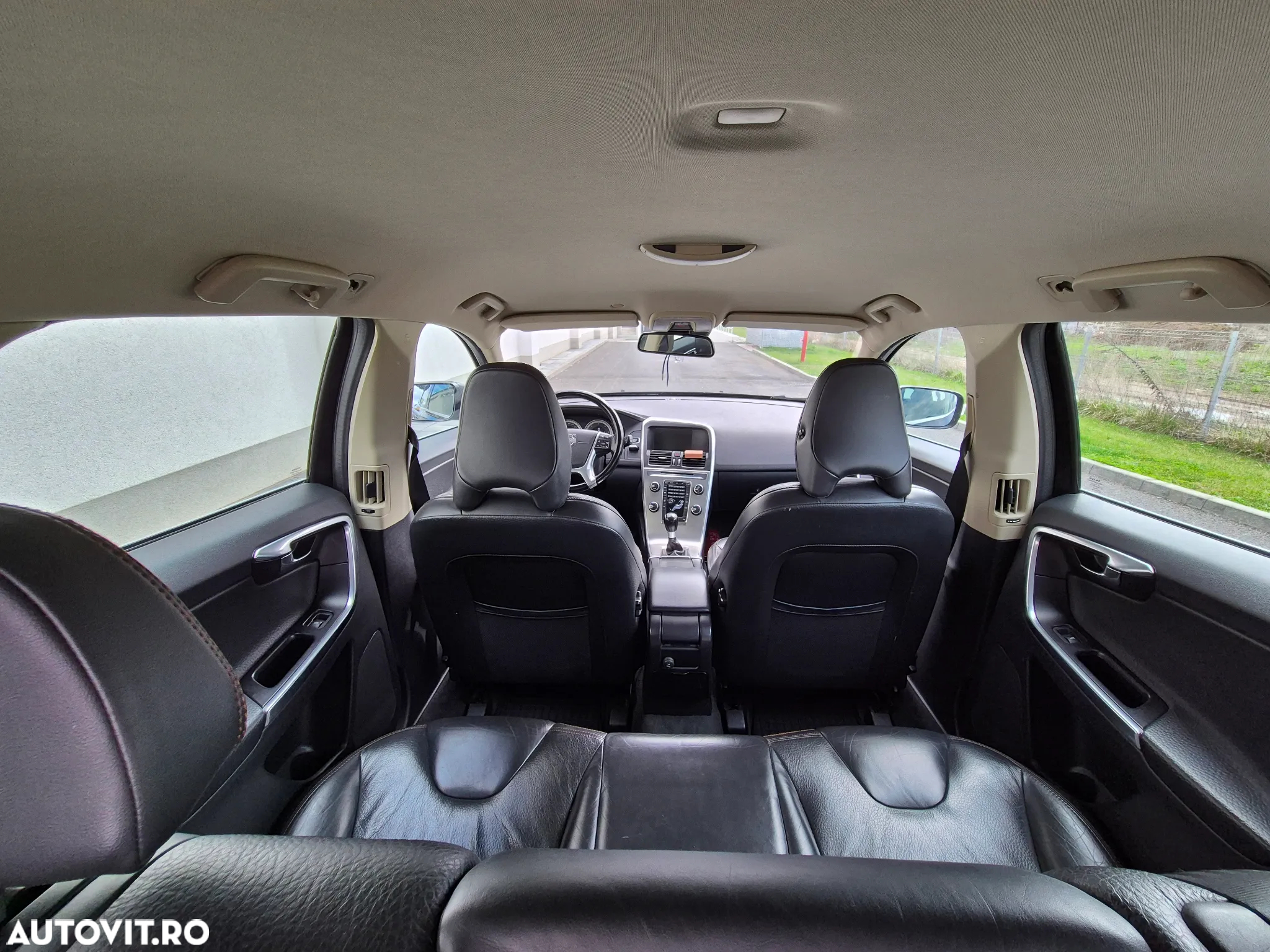 Volvo XC 60 D4 RDesign - 14