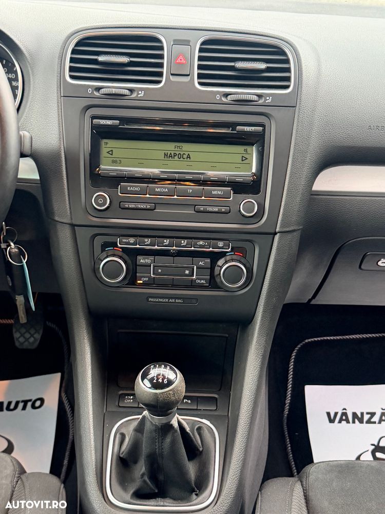 Volkswagen Golf - 20