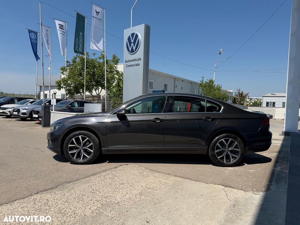 Volkswagen Passat - 3