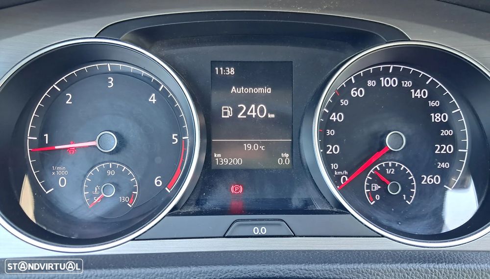 VW Golf 1.6 TDi BlueMotion Confortline - 5