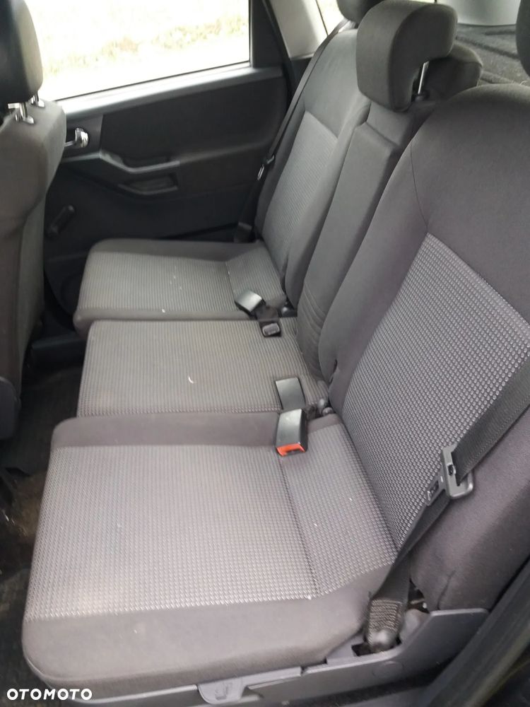 Opel Meriva - 8
