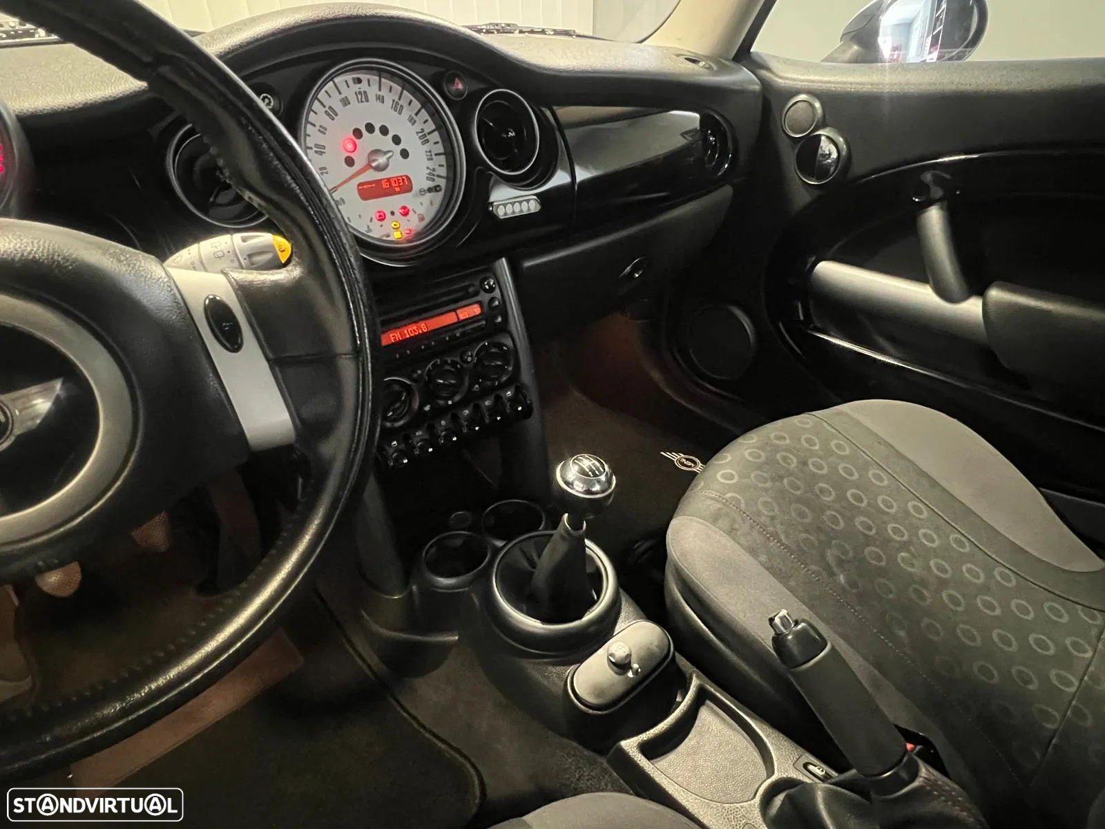 MINI 3 Portas One 1.6 - 13