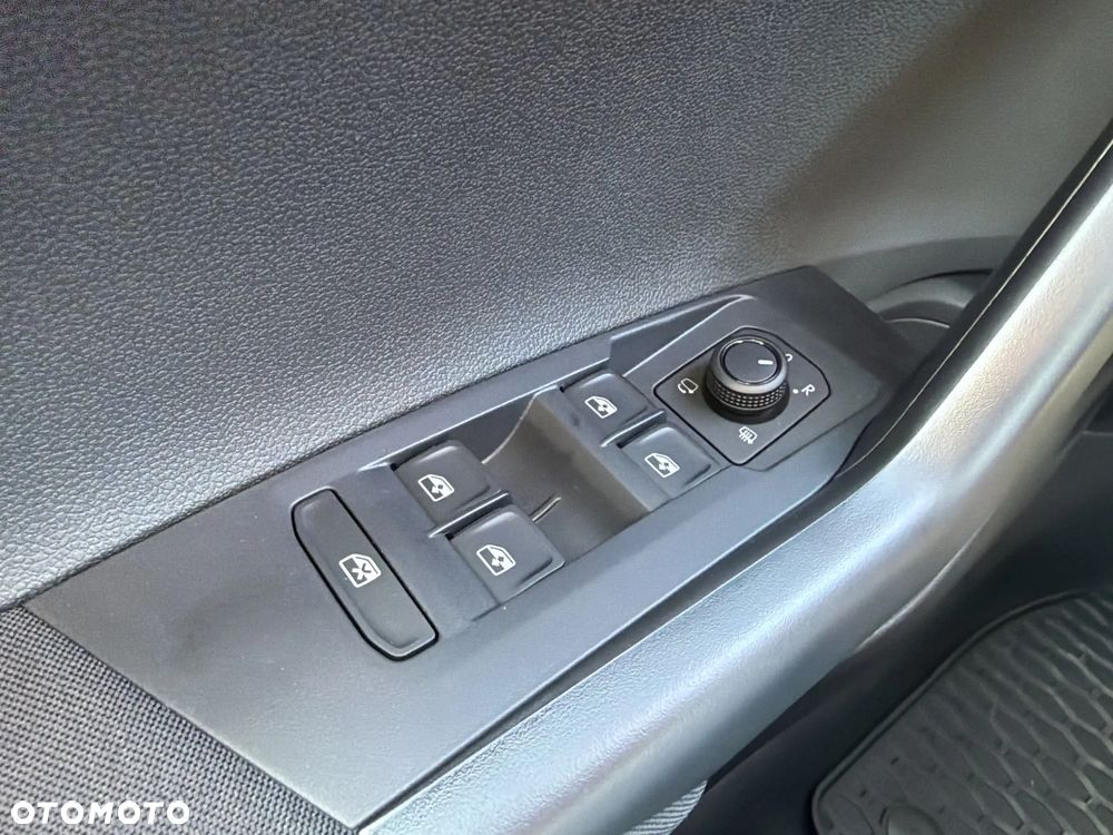 Volkswagen Taigo - 35