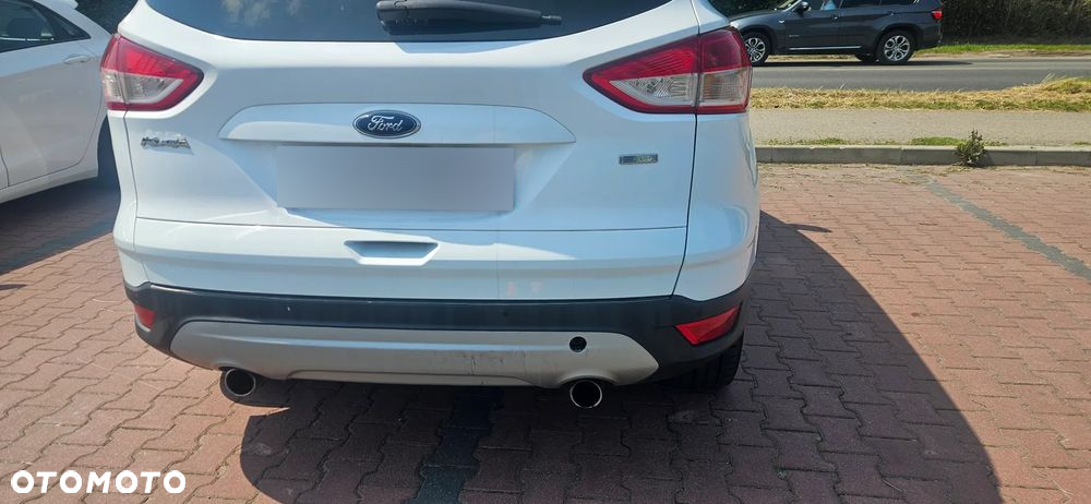 Ford Kuga 1.5 EcoBoost 2x4 Cool & Connect - 11