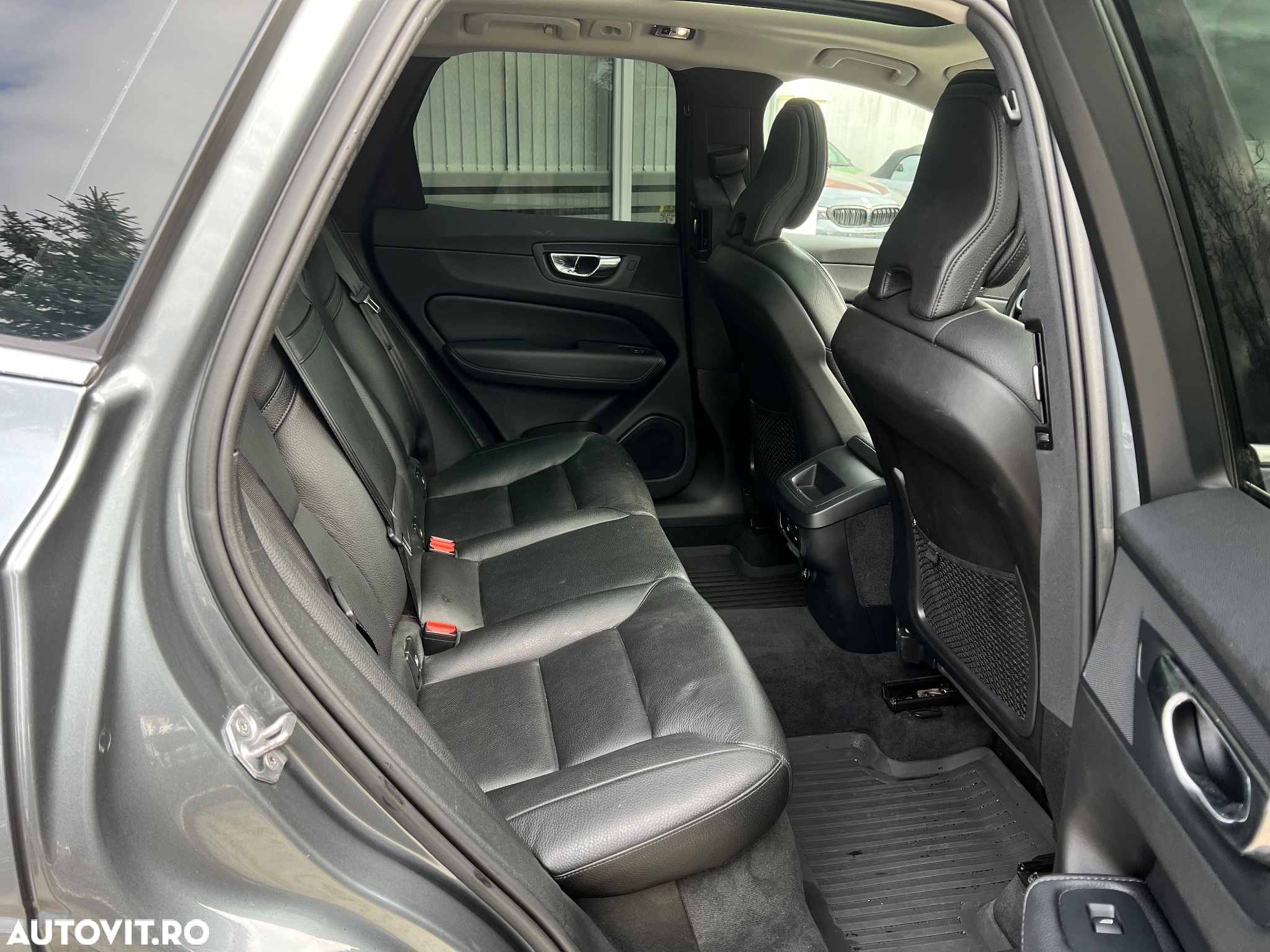 Volvo XC 60 D5 AWD Geartronic Inscription - 17