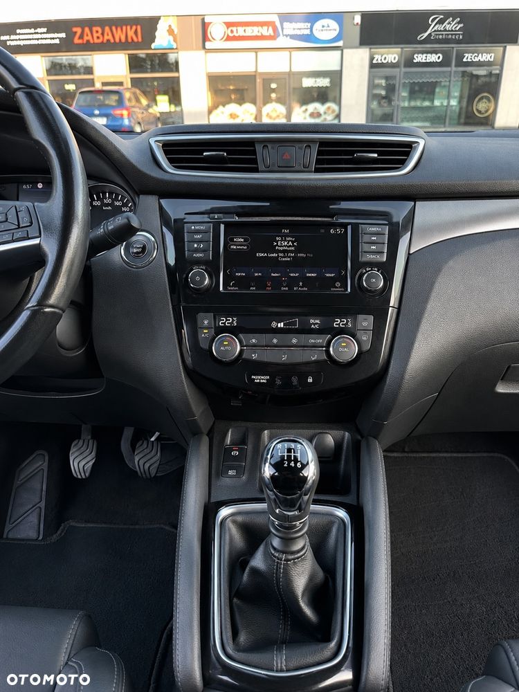 Nissan Qashqai 1.3 DIG-T Tekna - 21