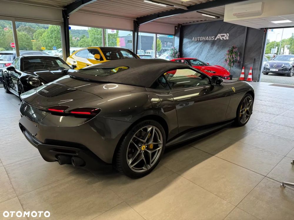 Ferrari Roma Spider - 4