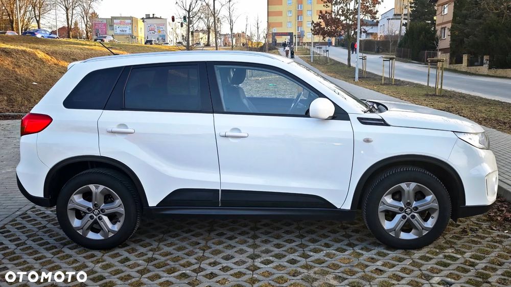 Suzuki Vitara 1.6 Premium 2WD - 9