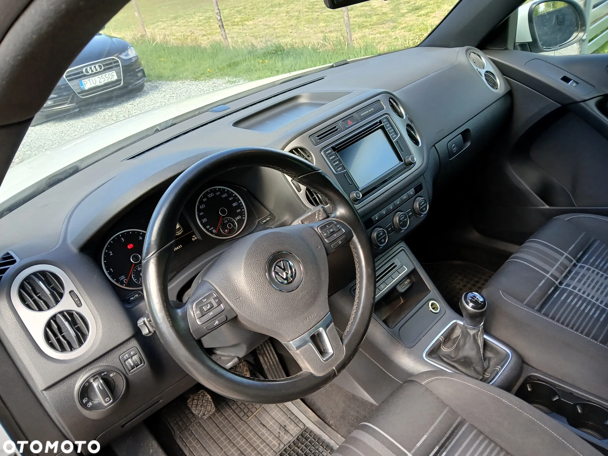 Volkswagen Tiguan 2.0 TDI SCR BlueMotion Technology Lounge Sport & Style - 8